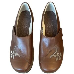 Teva Ventura Strap Leather Slip On Shoes Floral Etched Womens 10 UK 8.5 EU 41